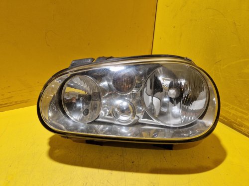 PRAVÉ PŘEDNÍ SVĚTLO VW GOLF IV , BEZ MLHOVKY - 19894