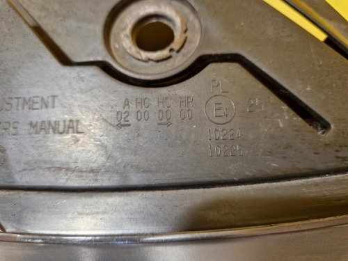 PRAVÉ PŘEDNÍ SVĚTLO VW PASSAT B6 S ČOČKOU - 20075