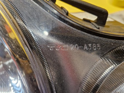 PRAVÉ PŘEDNÍ SVĚTLO VW POLO IV (9N_, 9A_) - 19942