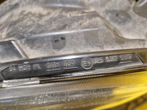 PRAVÉ PŘEDNÍ SVĚTLO VW POLO IV (9N_, 9A_) - 20253