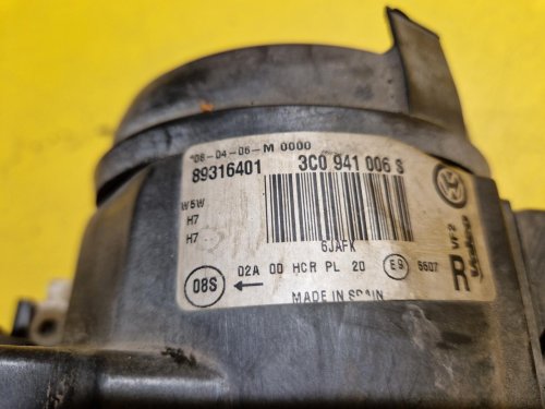 PRAVÉ PŘEDNÍ XENONOVÉ SVĚTLO VW PASSAT B6 (3C2)  - 18961