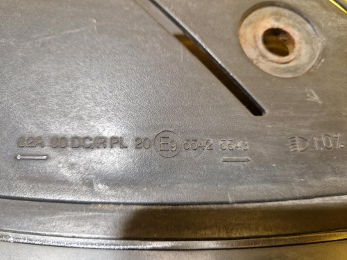 PRAVÉ PŘEDNÍ XENONOVÉ SVĚTLO VW PASSAT B6 (3C2)  - 20568