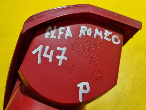 PRAVÉ ZADNÍ SVĚTLO ALFA ROMEO 147 VNĚJŠÍ - 16984