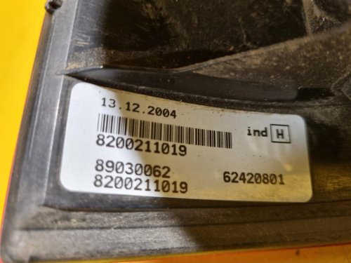 PRAVÉ ZADNÍ SVĚTLO DACIA LOGAN I 1 (LS), S ORANŽOVÝM BLIKAČEM - 17952