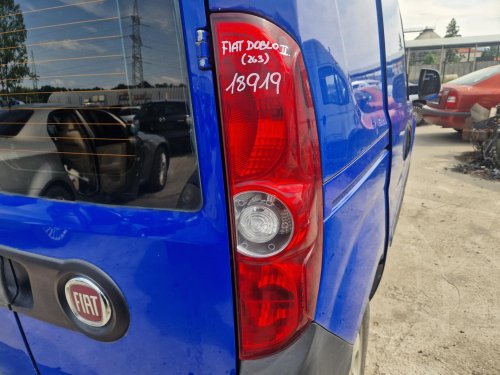 PRAVÉ ZADNÍ SVĚTLO FIAT DOBLO II (263) - 18919