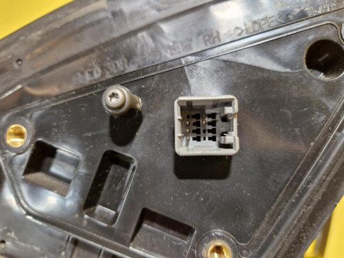 PRAVÉ ZRCÁTKO KIA CEED (ED) / PRO CEED (ED), ČERNÉ, ELEKTRICKÉ - 20661