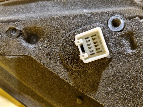 PRAVÉ ZRCÁTKO MAZDA 3 ( BK ) , BÍLÉ, ELEKTRICKÉ - 17731