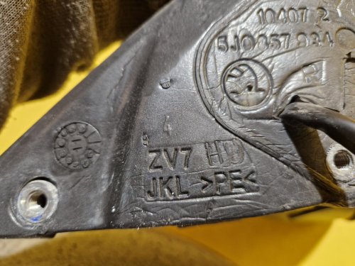 PRAVÉ ZRCÁTKO ŠKODA FABIA II , MODRÉ, ELEKTRICKÉ - 21058