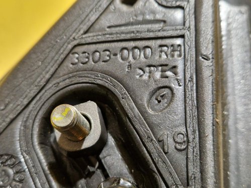 PRAVÉ ZRCÁTKO VOLVO V50 ( 545 ) , ČERNÉ, ELEKTRICKÉ - 19186