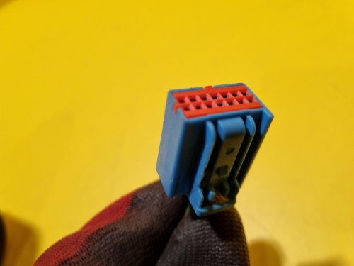 PRAVÉ ZRCÁTKO VOLVO V50 ( 545 ) , ŠEDÉ, ELEKTRICKÉ - 16882