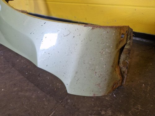 PRAVÝ PŘEDNÍ BLATNÍK FORD FOCUS II, ZLATOSTŘÍBRNÝ 13 - 19805