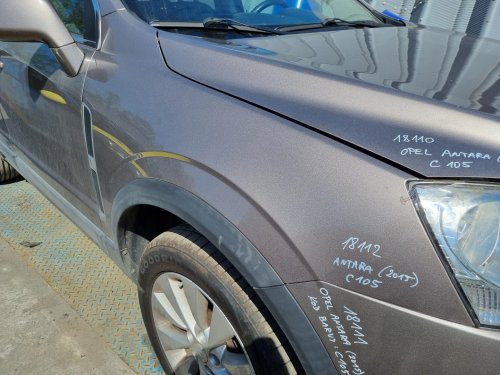 PRAVÝ PŘEDNÍ BLATNÍK OPEL ANTARA , ZLATOSTŘÍBRNÝ C105 - 18112