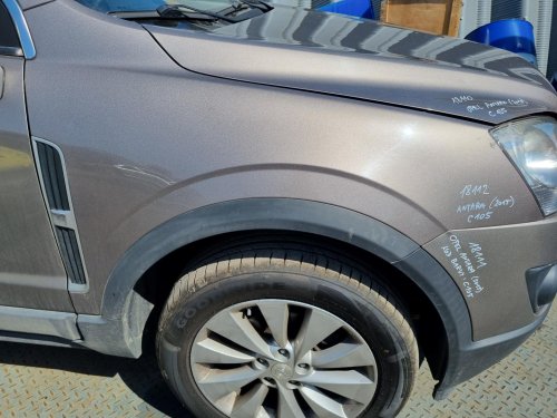 PRAVÝ PŘEDNÍ BLATNÍK OPEL ANTARA , ZLATOSTŘÍBRNÝ C105 - 18112