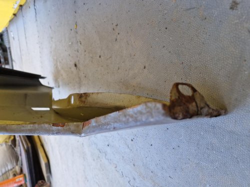 PRAVÝ PŘEDNÍ BLATNÍK OPEL ASTRA H (A04), ŠEDÝ - 17206