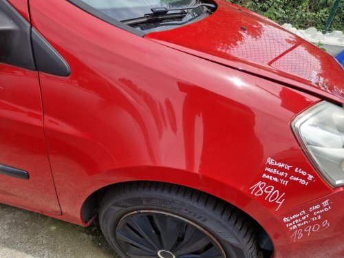 PRAVÝ PŘEDNÍ BLATNÍK RENAULT CLIO III, FACELIFT, ČERVENÁ 727 - 18904