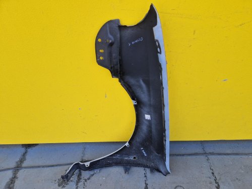 PRAVÝ PŘEDNÍ BLATNÍK ŠKODA OCTAVIA I 1 (1U2), STŘÍBRNÝ - 17902