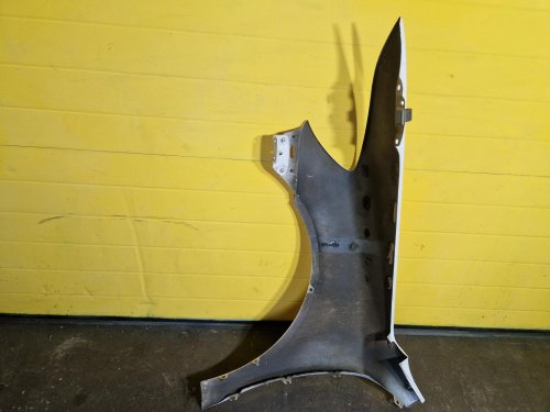 PRAVÝ PŘEDNÍ BLATNÍK ŠKODA OCTAVIA II (1Z3), BÍLÝ, FACELIFT - 19809