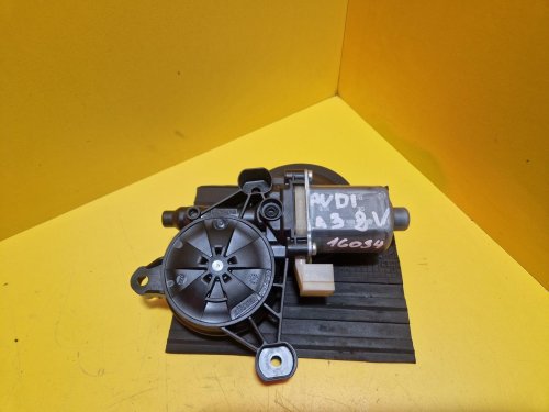 PRAVÝ PŘEDNÍ MOTOREK STAHOVAČKY OKNA 0130822716 - ŠKODA OCTAVIA III, SUPERB III, KODIAQ / VW TOURAN II, TIGUAN II, GOLF VII / SEAT LEON III, ATECA / AUDI A3 III, TT III, Q2 - 16034