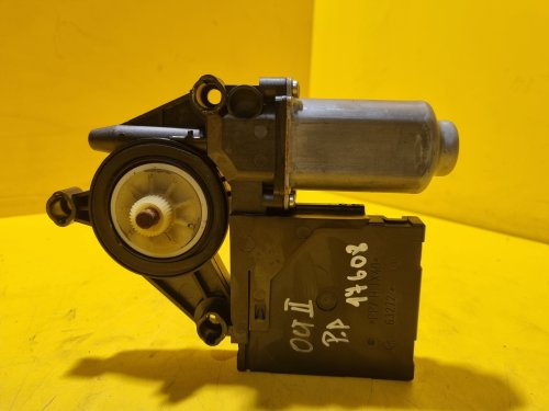 PRAVÝ PŘEDNÍ MOTOREK STAHOVAČKY OKNA 1T0959702 S JEDNOTKOU 1K0959792C - ŠKODA OCTAVIA II / VW TOURAN I, PASSAT B6, GOLF V.../ SEAT ALTEA, TOLEDO... - 17608