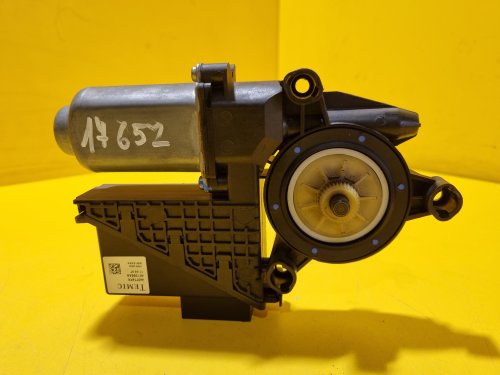 PRAVÝ PŘEDNÍ MOTOREK STAHOVAČKY OKNA 6Y2959801 ŠKODA FABIA I, FABIA II, ROOMSTER / VW POLO IV / SEAT IBIZA III, CORDOBA II - 17652