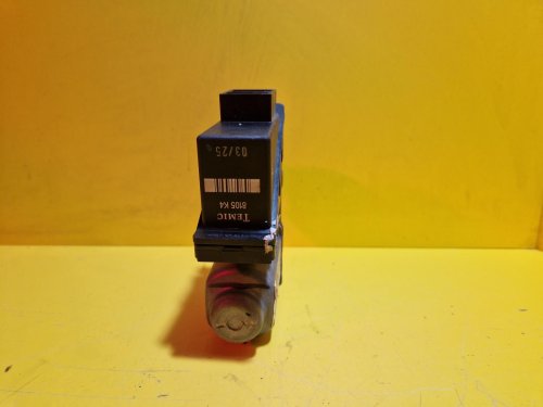 PRAVÝ ZADNÍ MOTOREK STAHOVAČKY OKNA 6Q0959812A ŠKODA FABIA I, FABIA II, ROOMSTER / VW POLO IV / SEAT IBIZA III, CORDOBA II - 15648