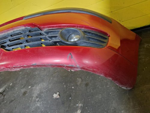 PŘEDNÍ NÁRAZNÍK CITROEN C4 I, ČERVENÝ, S MLHOVKAMI - 20368