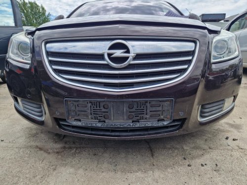 PŘEDNÍ NÁRAZNÍK OPEL INSIGNIA A (G09), HNĚDÁ Z41C, SE SENZORY, S OSTŘIKOVAČI  - 19636