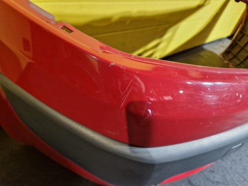 PŘEDNÍ NÁRAZNÍK RENAULT MEGANE II, ČERVENÝ, S MLHOVKAMI - 20169