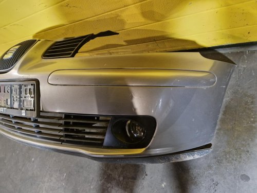 PŘEDNÍ NÁRAZNÍK SEAT CORDOBA II, IBIZA III,  STŘÍBRNÝ, S MLHOVKAMI  - 20347