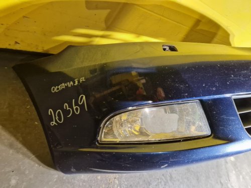 PŘEDNÍ NÁRAZNÍK ŠKODA OCTAVIA II 2, MODRÝ, S MLHOVKAMI, S OSTŘIKOVAČI, FACELIFT - 20369