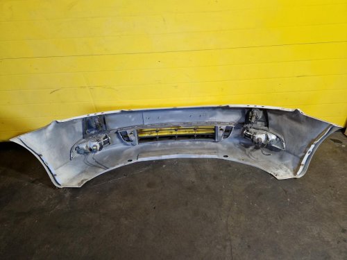 PŘEDNÍ NÁRAZNÍK ŠKODA OCTAVIA II, BÍLÝ LF9E, S MLHOVKAMI, S OSTŘIKOVAČI, FACELIFT - 19946