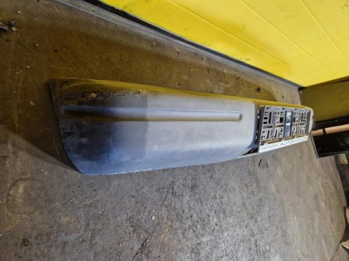 PŘEDNÍ NÁRAZNÍK SUZUKI SAMURAI, ČERNÝ NELAKOVANÝ - 19106