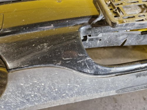 PŘEDNÍ NÁRAZNÍK VOLVO S60 I (384), ČERNÝ, S MLHOVKAMI - 20348