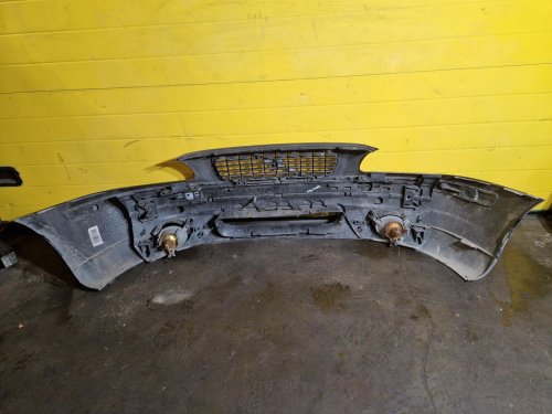 PŘEDNÍ NÁRAZNÍK VOLVO S60 I (384), ČERNÝ, S MLHOVKAMI - 20348