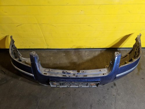 PŘEDNÍ NÁRAZNÍK VW PASSAT B5,5 - MODRÝ, S MLHOVKAMI  - 20255