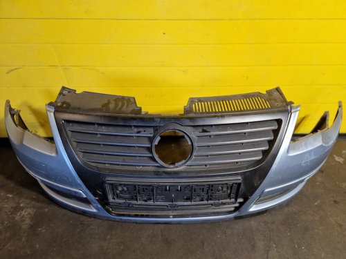 PŘEDNÍ NÁRAZNÍK VW PASSAT B6, MODROSTŘÍBRNÝ, S MLHOVKAMI - 20891