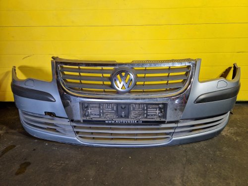 PŘEDNÍ NÁRAZNÍK VW TOURAN I, ŠEDÝ LR7N, S OSTŘIKOVAČEMI, S MLHOVKAMI, FACELIFT - 19684