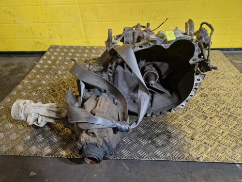 PŘEVODOVKA S ROZVODOVKOU 4x4 - TOYOTA RAW 4 (A2) (2000-2006) - 2.0 D 85 KW - 21394