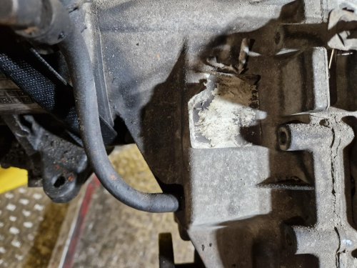 PŘEVODOVKA S ROZVODOVKOU - 2,5 CRDI 103 KW -  KIA SORENTO I (JC) - 20796