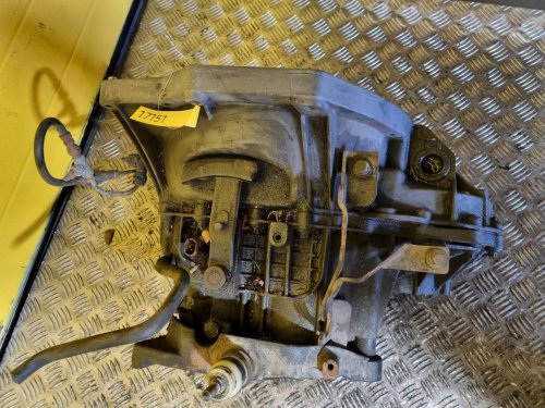 PŘEVODOVKA PK6077 - OPEL VIVARO A , RENAULT TRAFIC II, NISSAN PRIMASTAR (X83) - 2.5 DTI - 17151