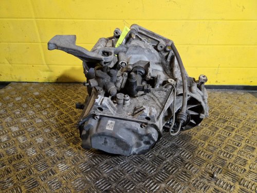 PŘEVODOVKA FVH - ŠKODA OCTAVIA II / VW PASSAT B6, GOLF V, VI, JETTA III, IV / AUDI A3 II / SEAT LEON II, TOLEDO III, ALTEA - 1.6 MPI, FSI - 21256