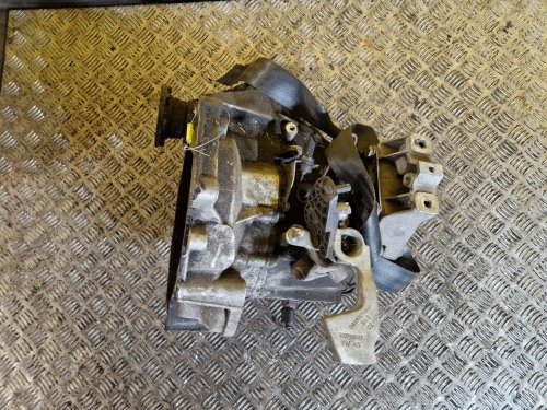 PŘEVODOVKA JHT 041113X ŠKODA OCTAVIA II / VW PASSAT B6, GOLF V, VI, JETTA III, IV / AUDI A3 II / SEAT LEON II, TOLEDO III, ALTEA - 1.6 FSI, MPI - 20805