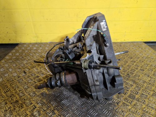 PŘEVODOVKA 8200459875 - RENAULT KANGOO II (2008-) 1.5 DCI 63 kW  - 21370