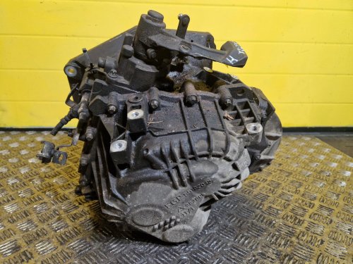 PŘEVODOVKA M32 - OPEL ASTRA H, ZAFIRA B, VECTRA C / FIAT / ALFA ROMEO / SAAB - 1.9 CDTI, 1.9 JTD, 1.9 TTID - 18537