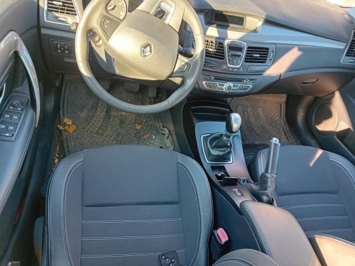 Renault Laguna III 1.5 ( K9K57 ) 81kW r.2011 šedá na náhradní díly