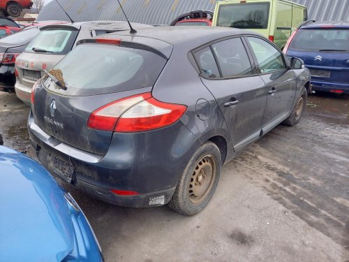 Renault Megane III 1.6 ( K4M R 8 ) 81kW r.2009 šedá na náhradní díly 