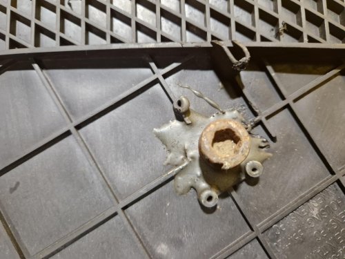 LEVÉ + PRAVÉ  PŘEDNÍ SVĚTLA ŠKODA OCTAVIA II  - 19948