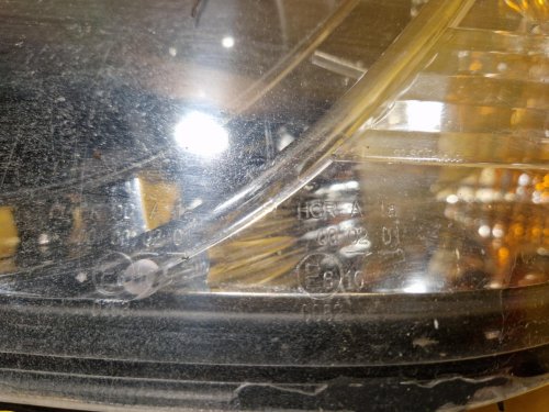 LEVÉ + PRAVÉ  PŘEDNÍ SVĚTLA ŠKODA OCTAVIA II  - 19948