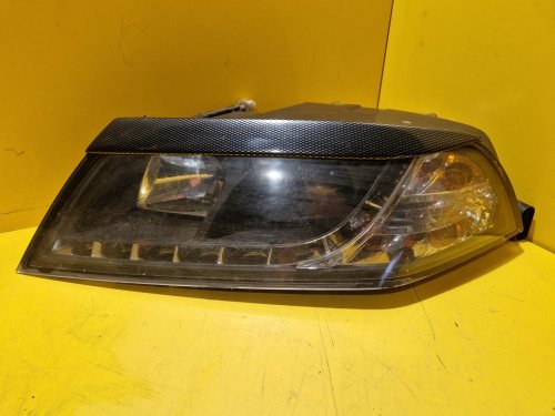 LEVÉ + PRAVÉ  PŘEDNÍ SVĚTLA ŠKODA OCTAVIA II  - 19948