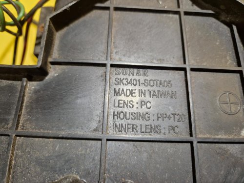 LEVÉ + PRAVÉ  PŘEDNÍ SVĚTLA ŠKODA OCTAVIA II  - 19948